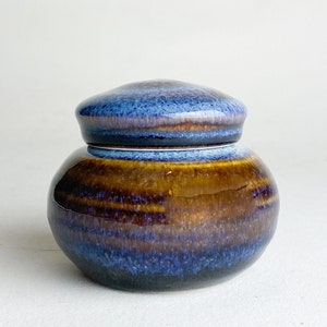 Mini Keepsake Small Urn - Tiny Handheld Mini Keepsake - Handmade Pottery Keepsake Urn - Capacity 3 Cubic Inches - 2.5 x 2.5" - ETN-MKSK-2