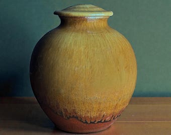 Handmade Stoneware Cremation Urn, Large Ceramic Urn 260 Cubic Inches, Glossy Memorial Urn, Golden Mesa Glow