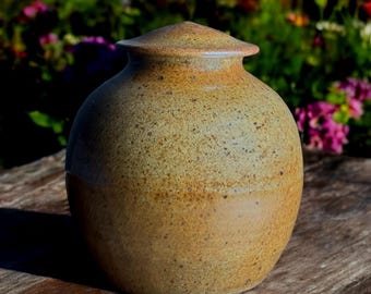 250 Cu/In Handmade Cremation Urn for Adults - Large Size - Holds Approximately 250 Cubic Inches - Dimensions: 8.75”x8” - SPSH-250CU-1