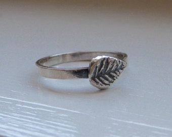 Little leaf recycled sterling silver stacking ring.