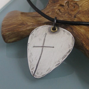 Ol' Rugged Cross Guitar Pick Style Men's Necklace Solid Sterling Silver, can be stamped on back Bild 4