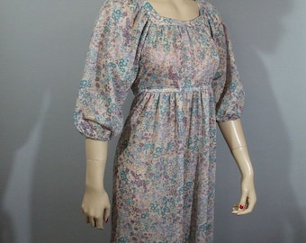 Vintage 1970s Dress . Semi-Sheer Floral Print . Boho Hippie . M L