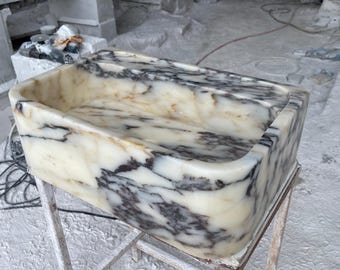 Pia de mármore Calacatta Viola feita à mão - Lavatório de parede para banheiro (61 cm x 41 cm x 20 cm) - Pia de apoio natural