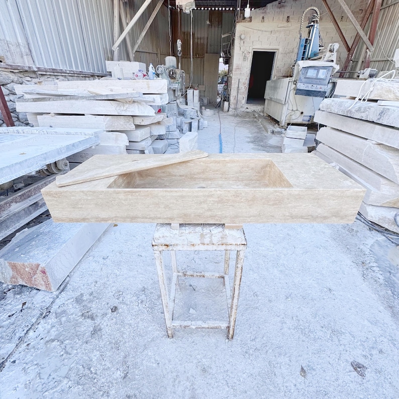 Large Travertine Bathroom Sink with Concealed Drain 画像 6