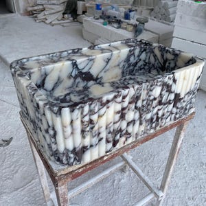 Handmade Calacatta Viola Marble Sink: Natural Stone Bathroom Vanity (24&quot;x16&quot;x8&quot;)