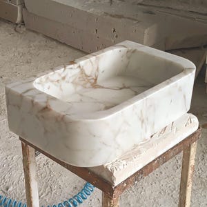 Lavabo Calacatta en marbre doré : vasque en pierre faite main, 20"