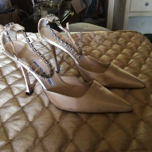 Manolo 37 - Etsy