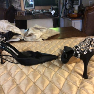 Vintage authentic 39.5 Manolo Blahnik