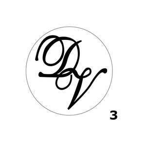 K&ouml;nnte beinhalten: Eine Schwarzwei&szlig;illustration eines kursiv geschriebenen Buchstabens "D" und "V" in einem Kreis. Die Zahl "3" befindet sich unter dem Kreis.