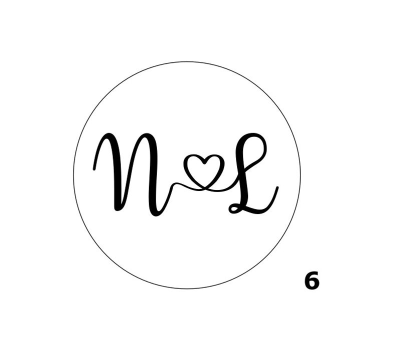 K&ouml;nnte beinhalten: Ein wei&szlig;er Kreis mit schwarzem Rand, der die Buchstaben "N" und "L" enth&auml;lt, die durch ein Herzsymbol verbunden sind. Die Zahl "6" befindet sich unterhalb des Kreises.