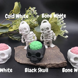 3D Printed Skeleton Figurines & Brain Skull Clicker Keychains – Gothic Desk Decor, Halloween Fidget Toys