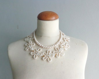 Pearl chunky Statement necklace, flower pearl, wedding jewelry