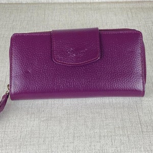 Monederos de cuero para mujer/Billeteras pequeñas plegables grabadas/Billeteras de cuero violeta para mujer/Regalos hechos a mano/Billetera para tarjetas de crédito N.º: C010