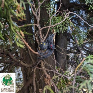 Yellow Spotted Spider Geocache Container