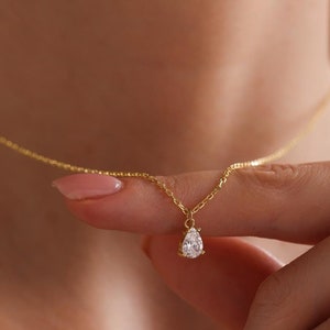 Personalized Teardrop  Necklace, Bristone Necklace,Dainty Necklace, Bridesmaid  Gift, Mothers Day Gift, Christmas Gift, Wedding gifts,