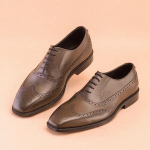 Handcrafted Brown Wingtip Oxford Shoes | Full Grain Leather Luxury Dress Wear | Hand Painted & Hand Stitched Masterpiece | Heritage Elegance