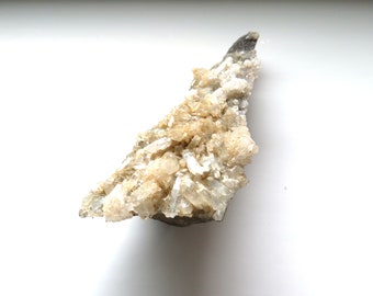 Raw Quartz Crystal gemstone Natural Quartz Cluster