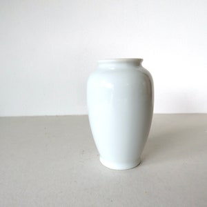Vintage White Vase MCM Japan flower bud vase white interior 3 3/4&quot; tall