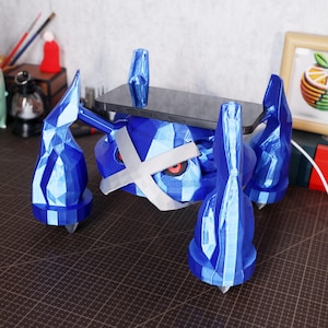 Metagross Wireless Charger Dock - 3D Printed Fast Charging Stand, Sci-Fi Desk Organizer, Birthday Gift for Gamers, iPhone Android Qi Charger