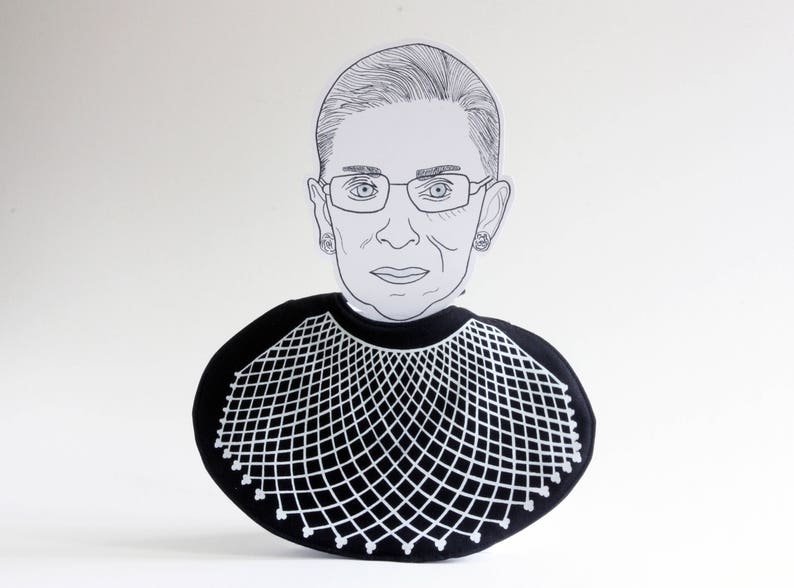 Dissent Collar Baby Bib / Ruth Bader Ginsburg / Notorious RBG / Supreme Court / Judge / Democrat / Lawyer / Collar / Political / Baby Gift imagem 2