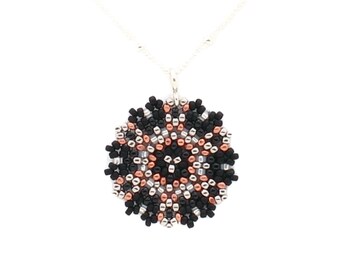 Single Mandala Necklace / Beaded Pendant / Minimalist / Classic Black --- Verena