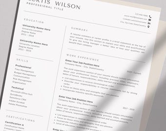 Może przedstawiać: Czarno-biały szablon CV z nazwą Curtis Wilson u góry. CV zawiera sekcje dotyczące wykształcenia, umiejętności, doświadczenia zawodowego i certyfikatów.