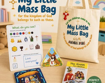 以下が含まれることがあります： My Little Mass Bagと書かれたベージュのキャンバストートバッグ、宗教的なアイコンが描かれた白いアクティビティカード、十字架を運ぶ人物が描かれた三角形のカード、四角い紐通しカード、The MASS for Childrenというタイトルの本。