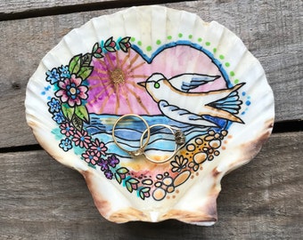 Seashell Trinket Dish, Mothers Day Gift UK | Ring Jewellery Dish | Beach Loving Mum Gift | Cool Tattooed Mum Art