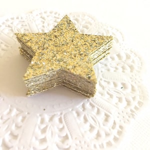 Goud glitter karton sterconfetti versieringen klein 50 stuks - Kerstmis, Verjaardag