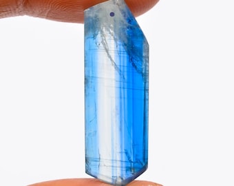 Stunning Top Grade Natural Blue Kyanite Blade Gemstone Pendant, 29x10x3 mm