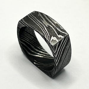 Iron Ring - 5th Anniversary Gift for Him/Her - Gift For Dad - Chunky Blacksmith Ring - Minimalist - Unique Damascus Ring- Mens Wedding Band