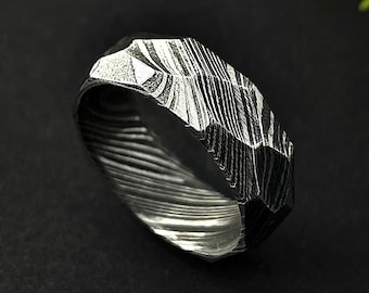 Viking Damascus Ring, Rock Hammered Band, Mens Wedding Band, Norse Ring, Anniversary Gift, Mens Ring, Engagement Ring