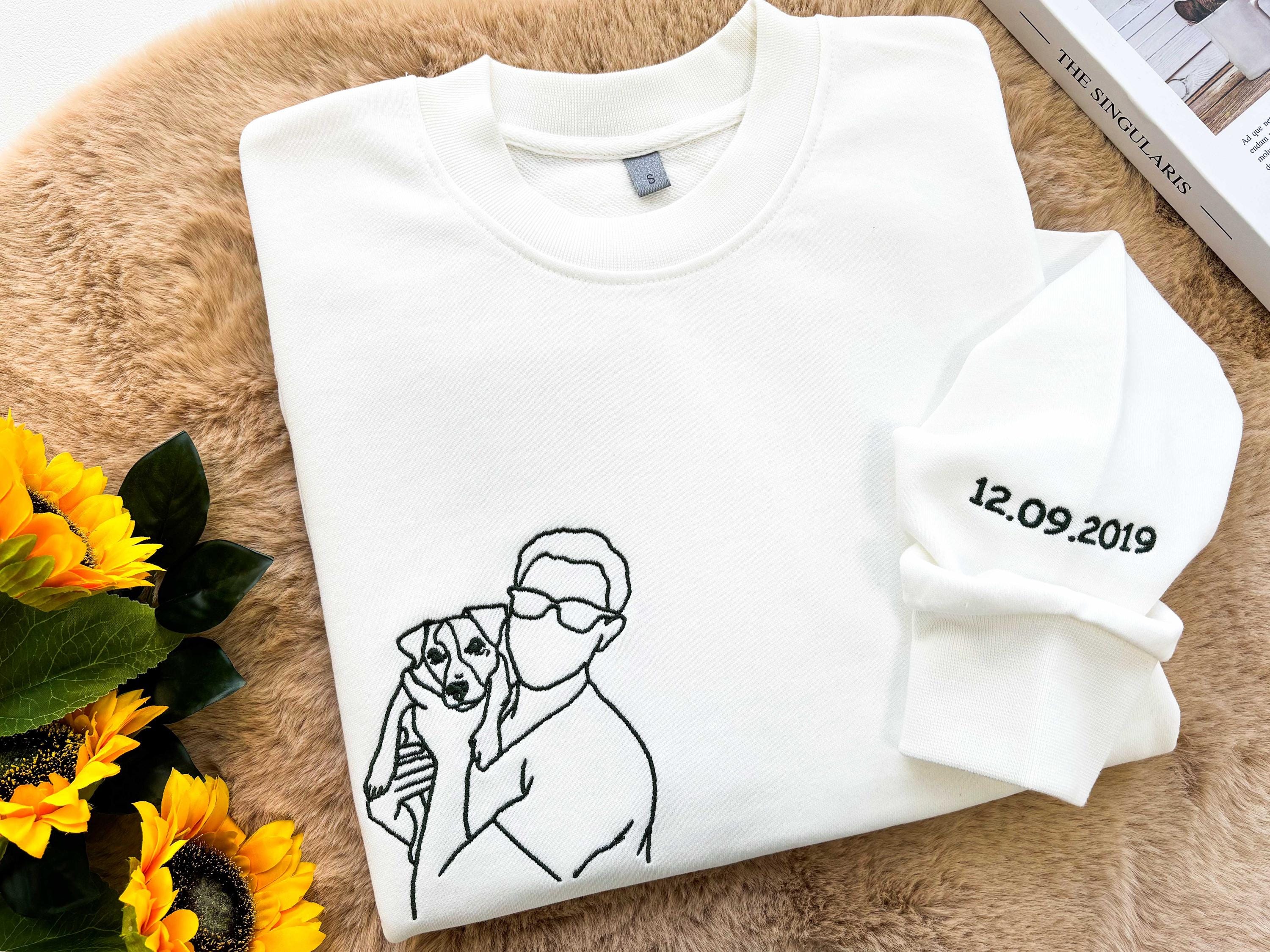The Custom Embroidered Pet Portrait Sweatshirt – Present Malls