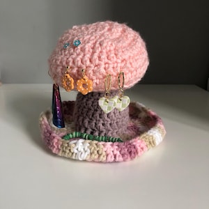 Crochet Jewelry Holder, Mushroom Jewelry Stand, Handmade Earring Holder, Trinket Dish, Crochet Jewelry Organizer