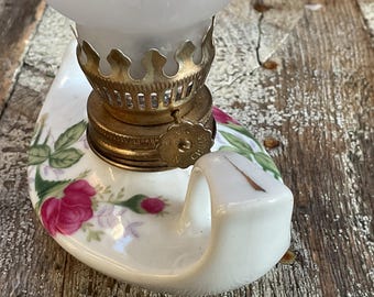アンティーク ミニオイルランプ 陶器製 花柄 小さなオイルランプ ヴィンテージ ホワイト 花柄 磁器 6 インチ