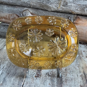 Vintage French Vereco tableware from the 70s, vintage Vereco flower serving plate made in France in the 1970s, amber glass plate.