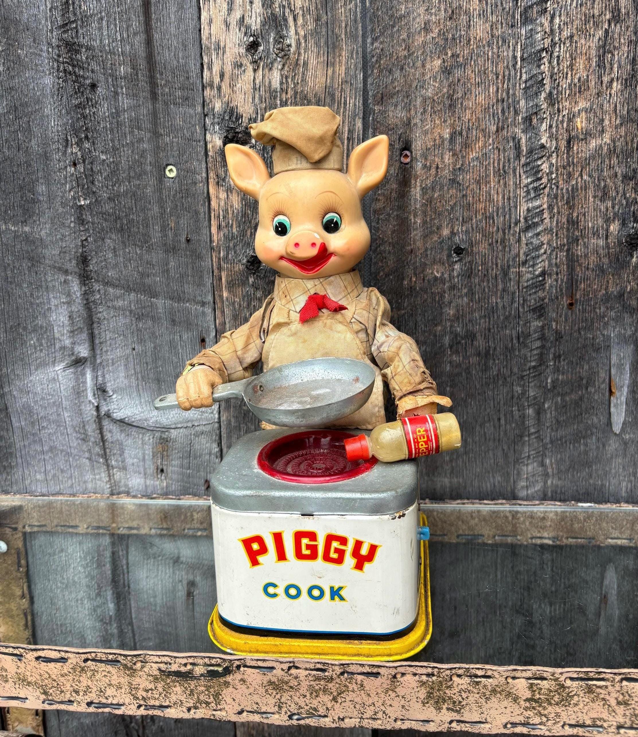 Piggy Cook 1950s Tin Toy Vintage Japanese Retro Metal Battery