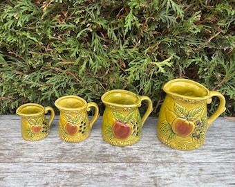 Vintage 1960s Japanese Ceramic Measuring Cups Set - Fruit Vine Elegance, 4 Sizes, Kitchen Decor.