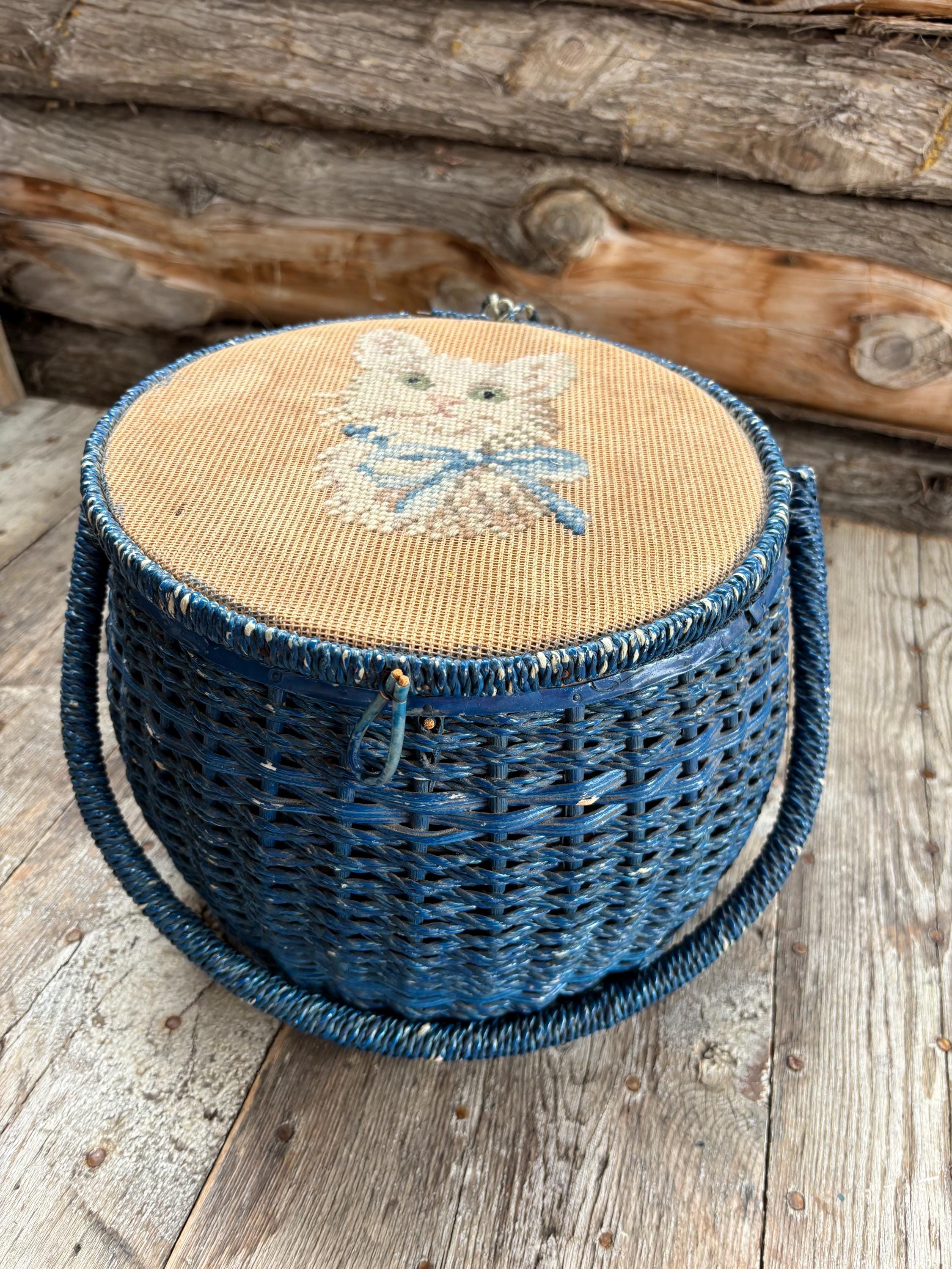 Vintage DRITZ Round Woven Wicker Sewing Basket Box W/ Handle-blue