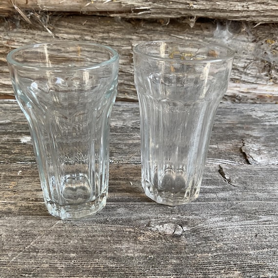8 oz crystal cut disposable plastic wine glasses 6-Pack Transparent Plastic Crystal Cut Wine Glasses 8Oz, Green | Shatterproof Cocktail Goblets main image 1