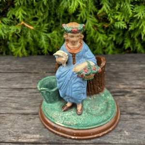 Vintage Pyrogenic Tobacco Jar in Slip.