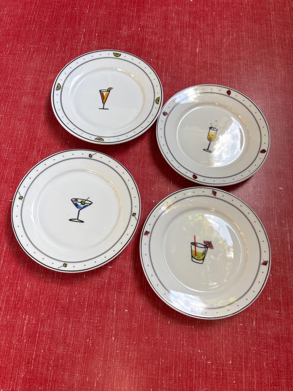 Lot De 4 Assiettes En Métal Jaune - Fabriquées Au Japon, Vintage, Déco Ou Usage