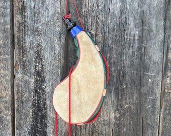 Small Vintage Spanish Canteen, Bota Bag, Gift, Unusable. Ideal for decoration..