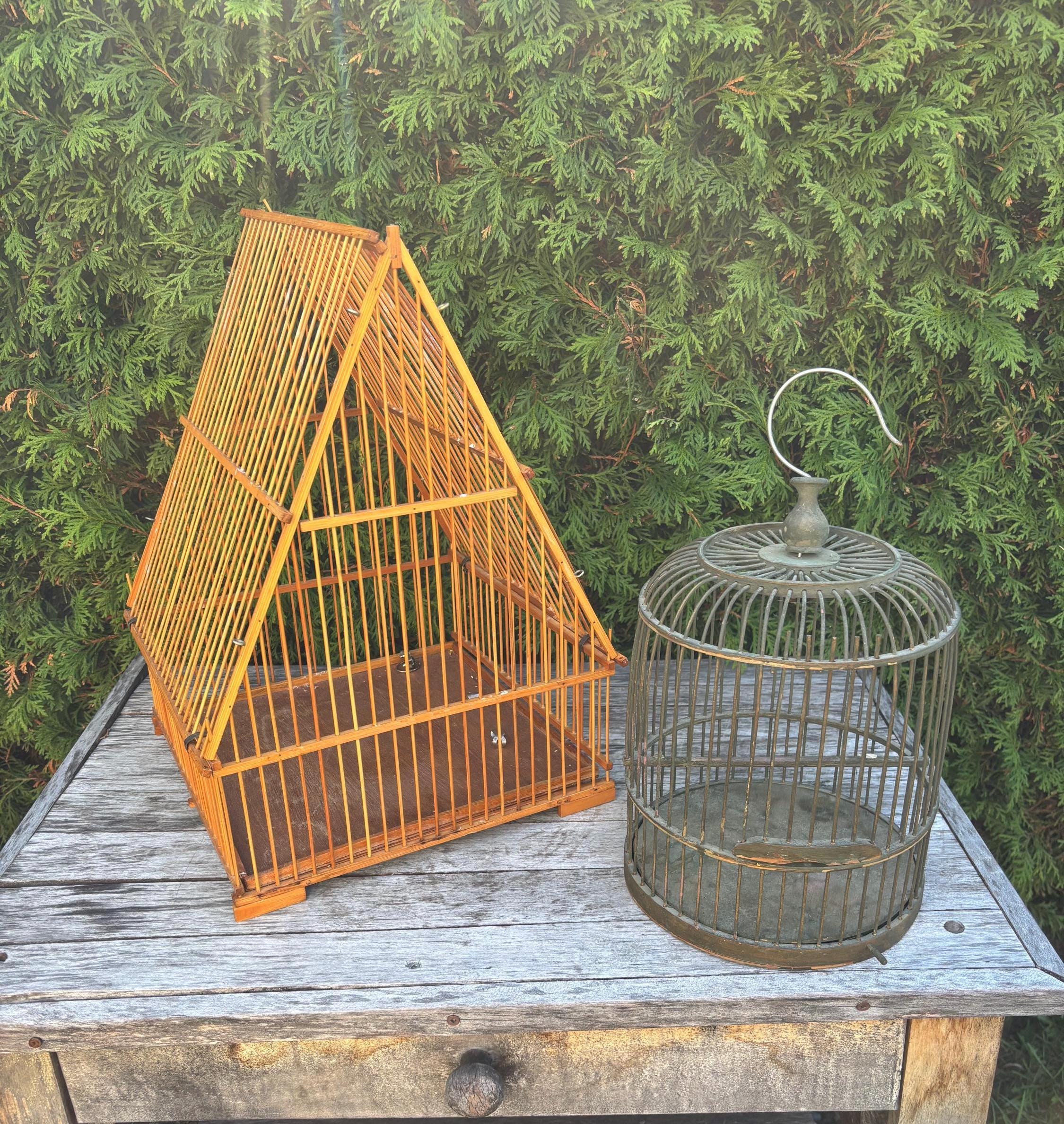 ヴィンテージバードケージ：丸い木製または竹製のアジアンスタイルをお