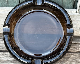 Cendrier vintage en verre ambré - Cendrier en verre ambré lourd - Cendrier en verre transparente Mid Century.  8'' de diâmetro.