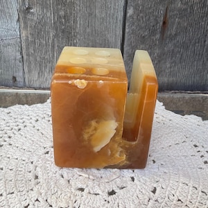 Porta-lápis de ônix vintage, cubo de ônix esculpido à mão, peso de papel de ônix laranja, compartimento para cartas, objeto de pedra natural para decoração de escritório.