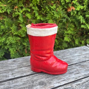 Boîte de bonbons en papier mâché de 10,4 cm pour bottes de Noël vintage des années 1950. Fabriqué en Allemagne de l'Ouest. image 1