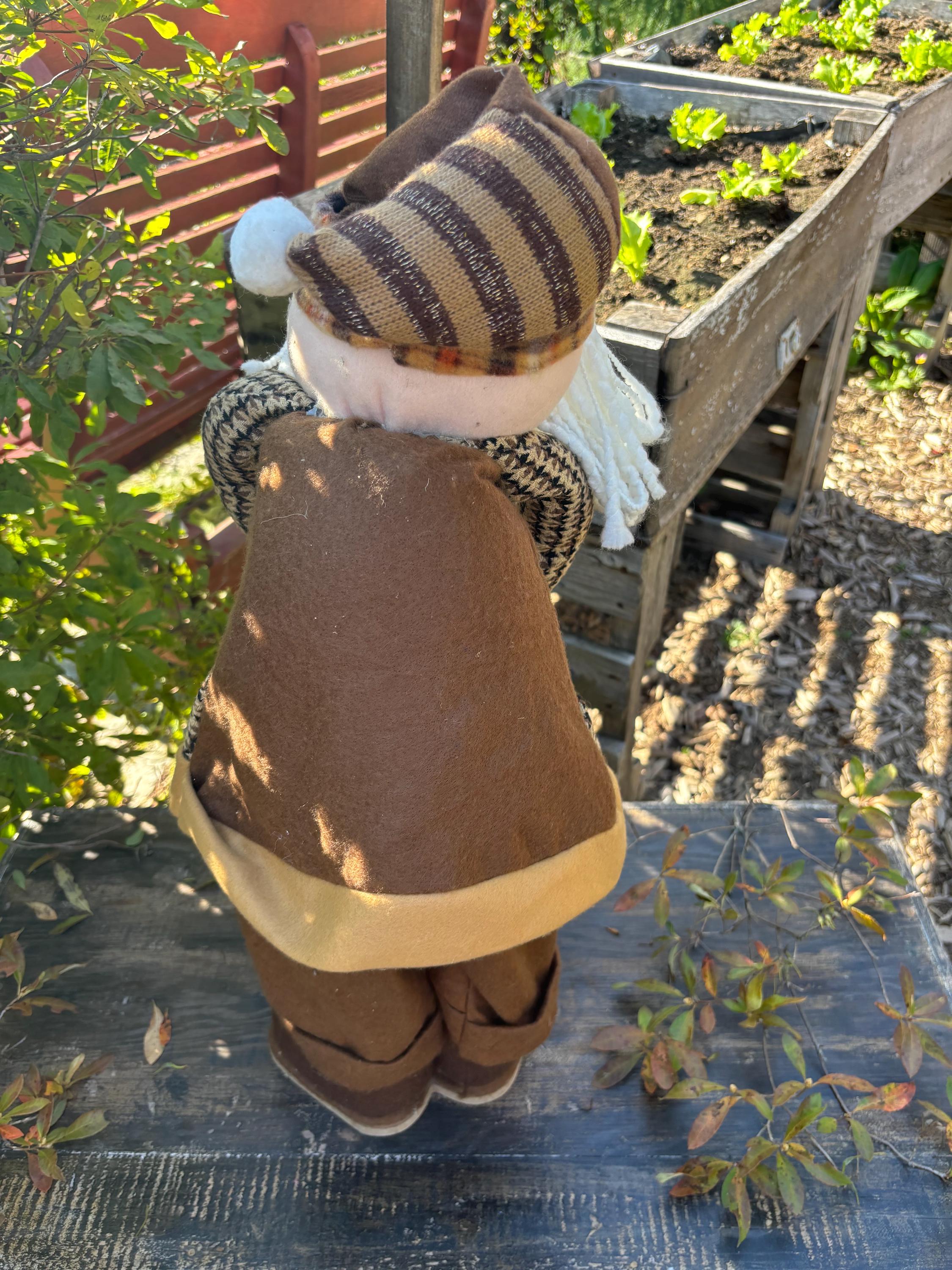 ヴィンテージの大型サンタクロース（高さ約60センチ）。重厚な