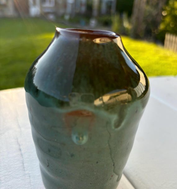 古水瓶濃い緑 古い陶器に緑色のニスを塗ったもの。 - Etsy 日本