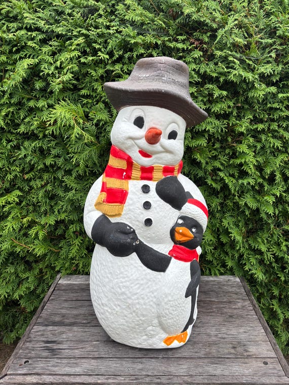 Vantage Snowman With Penguin Blow Mold TPI Lighted Christmas 32
